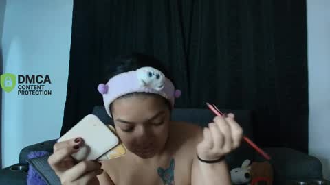 Snapshot of yungelitamor_ chatting on 06/05/26, 04:52 ELITA online show from 06/05/26, 04:52
