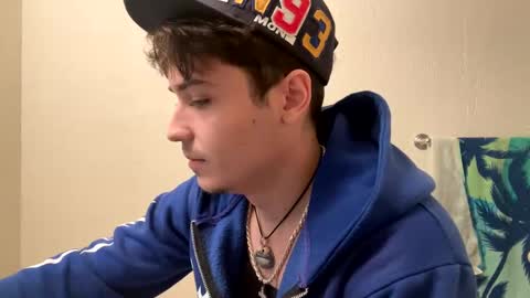 yungstudbev online show from 01/17/25, 10:44