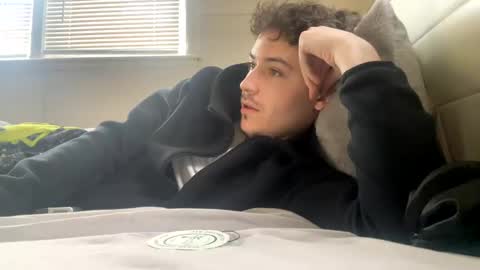 yungstudbev online show from 03/07/25, 07:38