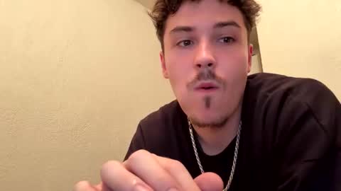 yungstudbev online show from 09/18/25, 12:12