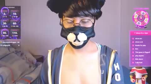 Snapshot of yuniorb chatting on 11/07/25, 03:50 the puppy boy online show from 11/07/25, 03:50