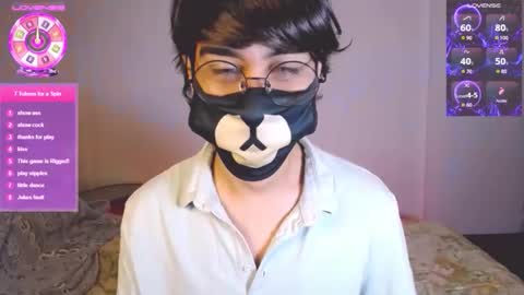 Snapshot of yuniorb chatting on 12/19/25, 03:46 the puppy boy online show from 12/19/25, 03:46