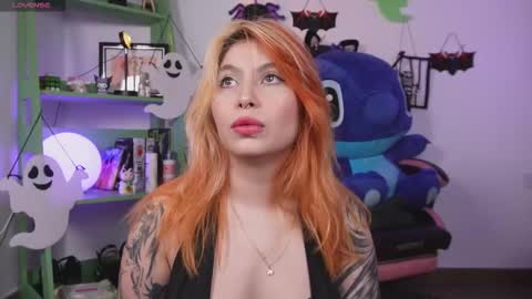 yunorose_ online show from 11/02/25, 03:31