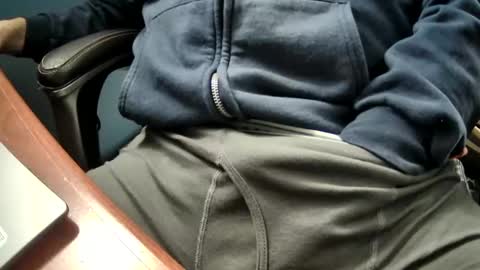 Snapshot of yuppers1234 chatting on 01/13/25, 05:33 yuppers1234 online show from 01/13/25, 05:33