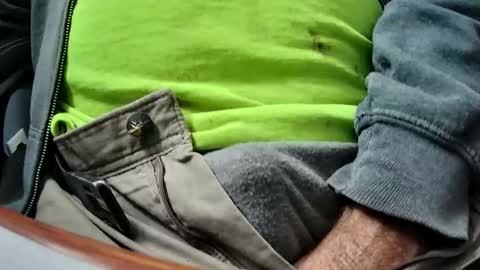 Snapshot of yuppers1234 chatting on 11/17/25, 04:35 yuppers1234 online show from 11/17/25, 04:35