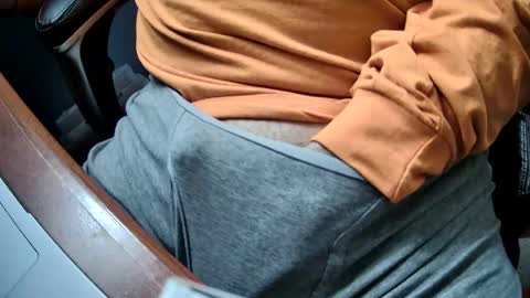 yuppers1234 online show from 04/29/26, 03:49