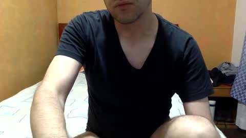 Snapshot of yuquiao chatting on 12/31/24, 01:15 yuquiao online show from 12/31/24, 01:15