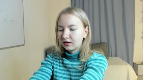 Alesia online show from 11/30/25, 07:34