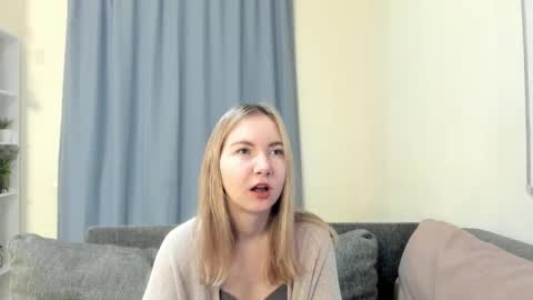 Alesia online show from 12/15/25, 08:18