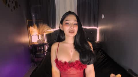 Snapshot of yuriefoster chatting on 12/28/24, 12:13 Yurie online show from 12/28/24, 12:13