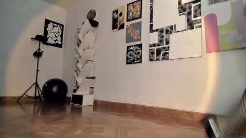 paola online show from 01/13/26, 10:48