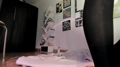 paola online show from 03/27/26, 08:37