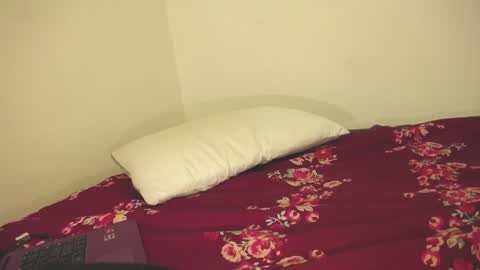 Yuya online show from 12/04/24, 11:35