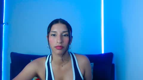 Snapshot of yuziidreams chatting on 11/19/25, 11:27 yuzii Im new to these pages so I hope you guys are kind to me. online show from 11/19/25, 11:27