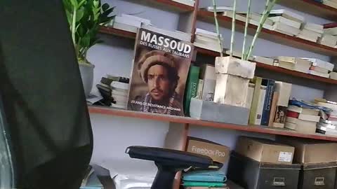 yvanbonar181018 online show from 09/15/25, 09:31