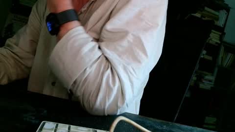 yvanbonar181018 online show from 10/02/25, 01:45