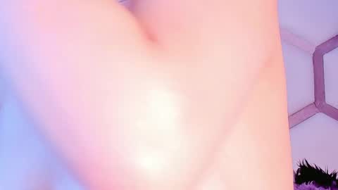 yvi online show from 02/10/26, 12:37