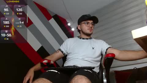 Snapshot of zac_golden chatting on 06/21/26, 11:46 Zack online show from 06/21/26, 11:46