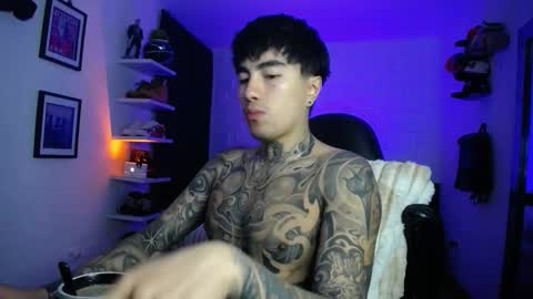 zac_muller1 online show from 03/25/26, 09:37