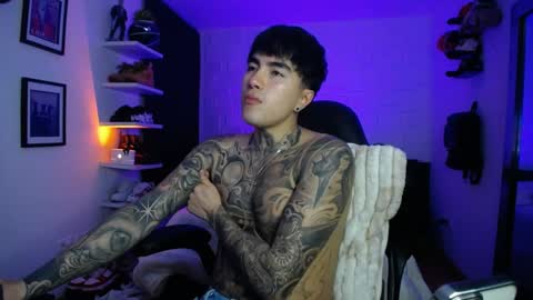 zac_muller1 online show from 04/21/26, 12:45