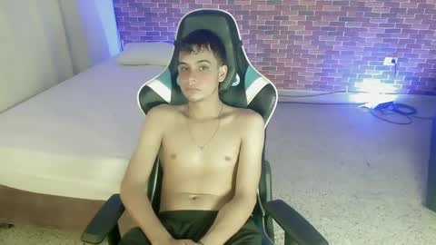 ZACARIAS online show from 09/23/25, 03:53