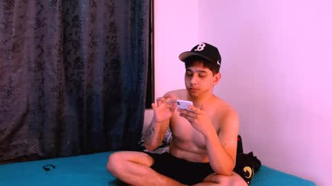 Snapshot of zacck_evans chatting on 05/26/26, 03:13 zacck_evans online show from 05/26/26, 03:13