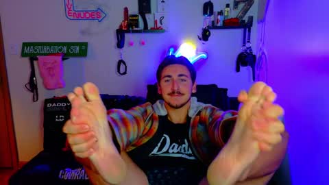 Zach Rhyder online show from 10/21/25, 01:06