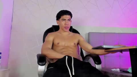 Snapshot of zack_conor chatting on 11/15/25, 07:43 zack conor online show from 11/15/25, 07:43