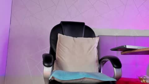 Snapshot of zack_conor chatting on 12/21/25, 08:38 zack conor online show from 12/21/25, 08:38