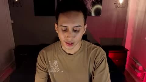 zack_isback online show from 04/18/26, 07:58