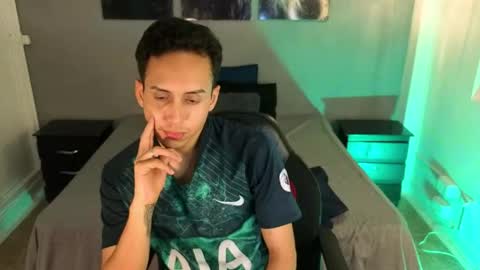 zack_isback online show from 04/21/26, 01:42