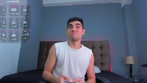 zack_joness10 online show from 07/01/26, 02:13