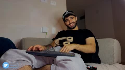 Snapshot of zack_sullivan22 chatting on 12/03/25, 07:27 zack_sullivan22 online show from 12/03/25, 07:27