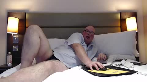 Snapshot of zacsmithuk chatting on 01/27/25, 04:01 Zac Smitj online show from 01/27/25, 04:01