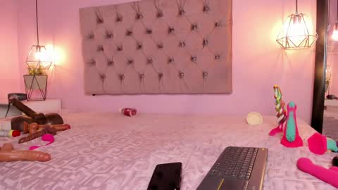 Snapshot of zafiiraa chatting on 01/21/25, 05:41 zafira online show from 01/21/25, 05:41