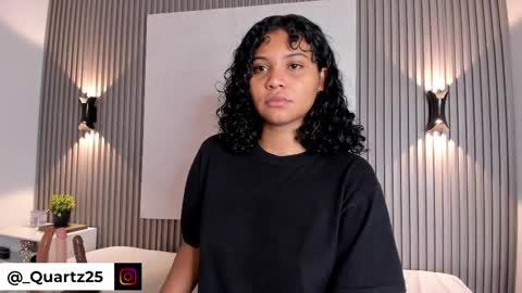 Snapshot of zafiiraa chatting on 10/01/25, 11:27 zafira online show from 10/01/25, 11:27