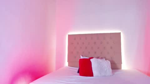 Zafiro Brown online show from 10/09/25, 12:14