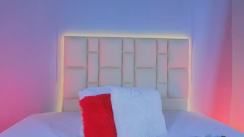 Zafiro Brown online show from 12/01/25, 12:21