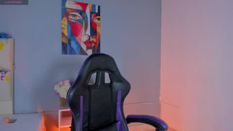 Zafiro Brown online show from 03/31/26, 08:31