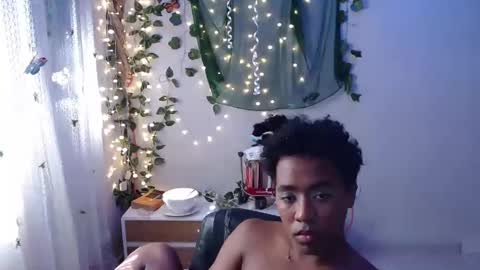 zafiro_azu online show from 02/12/26, 06:47