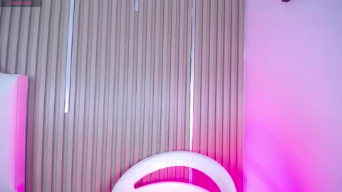 Zafiro online show from 04/15/26, 04:52