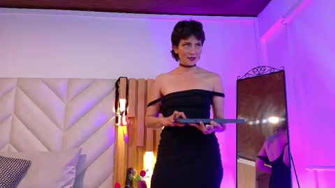 Karina  online show from 09/08/25, 07:57