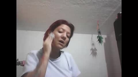 Snapshot of zafiro_rubi chatting on 10/27/25, 06:45 Zafiro online show from 10/27/25, 06:45