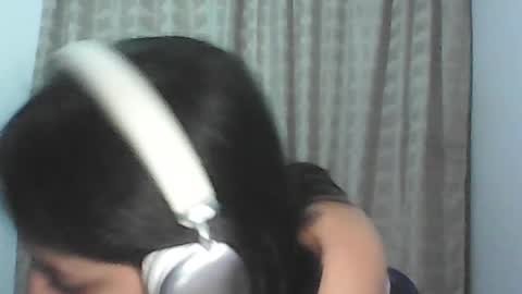 Snapshot of zafiro_rubi chatting on 07/30/26, 04:28 Zafiro online show from 07/30/26, 04:28