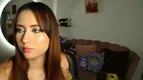 Snapshot of zafiro_velvett chatting on 07/25/26, 01:25 zafiro_velvett online show from 07/25/26, 01:25