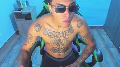 Snapshot of zafirocum chatting on 12/16/25, 12:10 BiG Zafiro online show from 12/16/25, 12:10