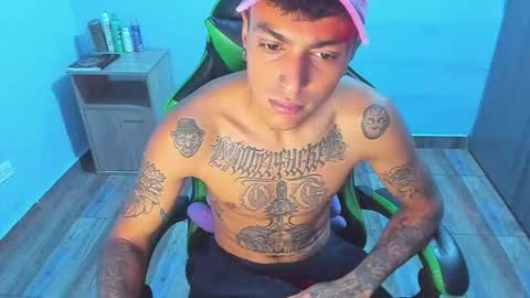 Snapshot of zafirocum chatting on 12/17/25, 12:44 BiG Zafiro online show from 12/17/25, 12:44