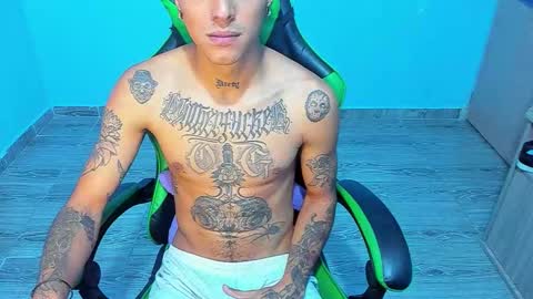 Snapshot of zafirocum chatting on 02/12/26, 11:27 BiG Zafiro online show from 02/12/26, 11:27