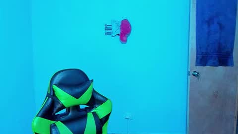 Snapshot of zafirocum chatting on 02/28/26, 09:10 BiG Zafiro online show from 02/28/26, 09:10