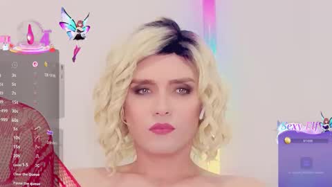 Snapshot of zagadka33333 chatting on 01/19/26, 03:43 Zagadka33333 online show from 01/19/26, 03:43